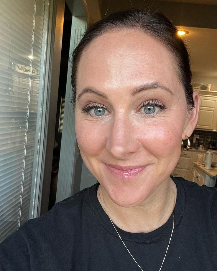 files/Happy_Friday_Took_a_second_this_morning_to_appreciate_all_the_changes_I_am_seeing_in_my_skin_I_swear_everyday_just_gets_better_and_better_3rd_grade_field_trip_is_today_What_are_your_F.jpg